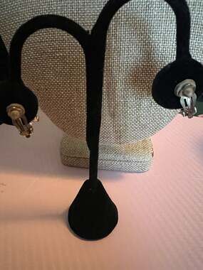 Vintage Brown Agate Cabochon Clip-On Earrings in Silver Tone Prong Setting